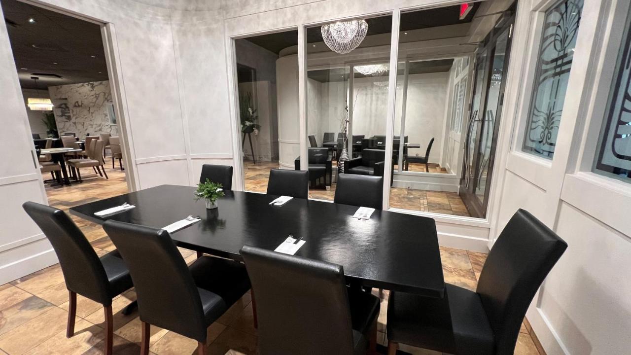 Hotel & Suites Le Dauphin Drummondville Buitenkant foto