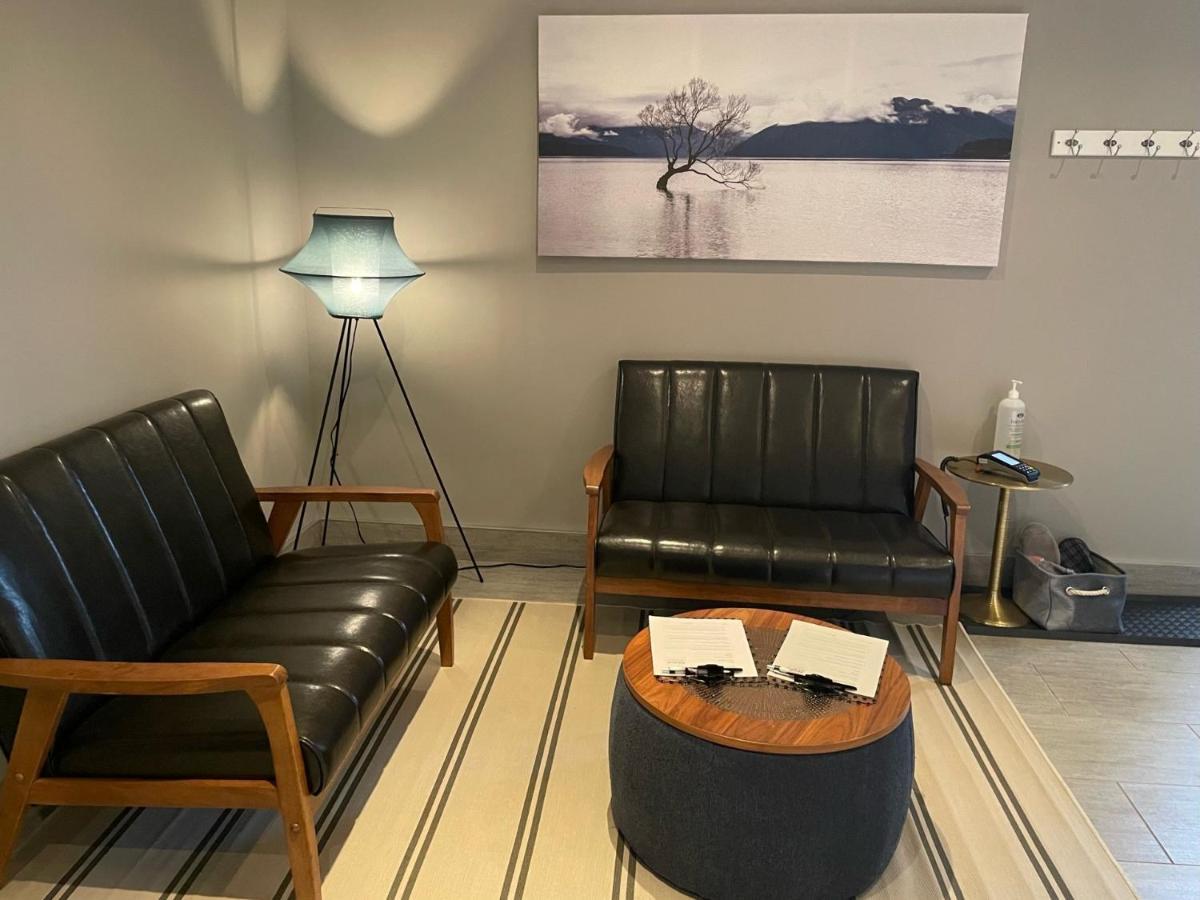 Hotel & Suites Le Dauphin Drummondville Buitenkant foto