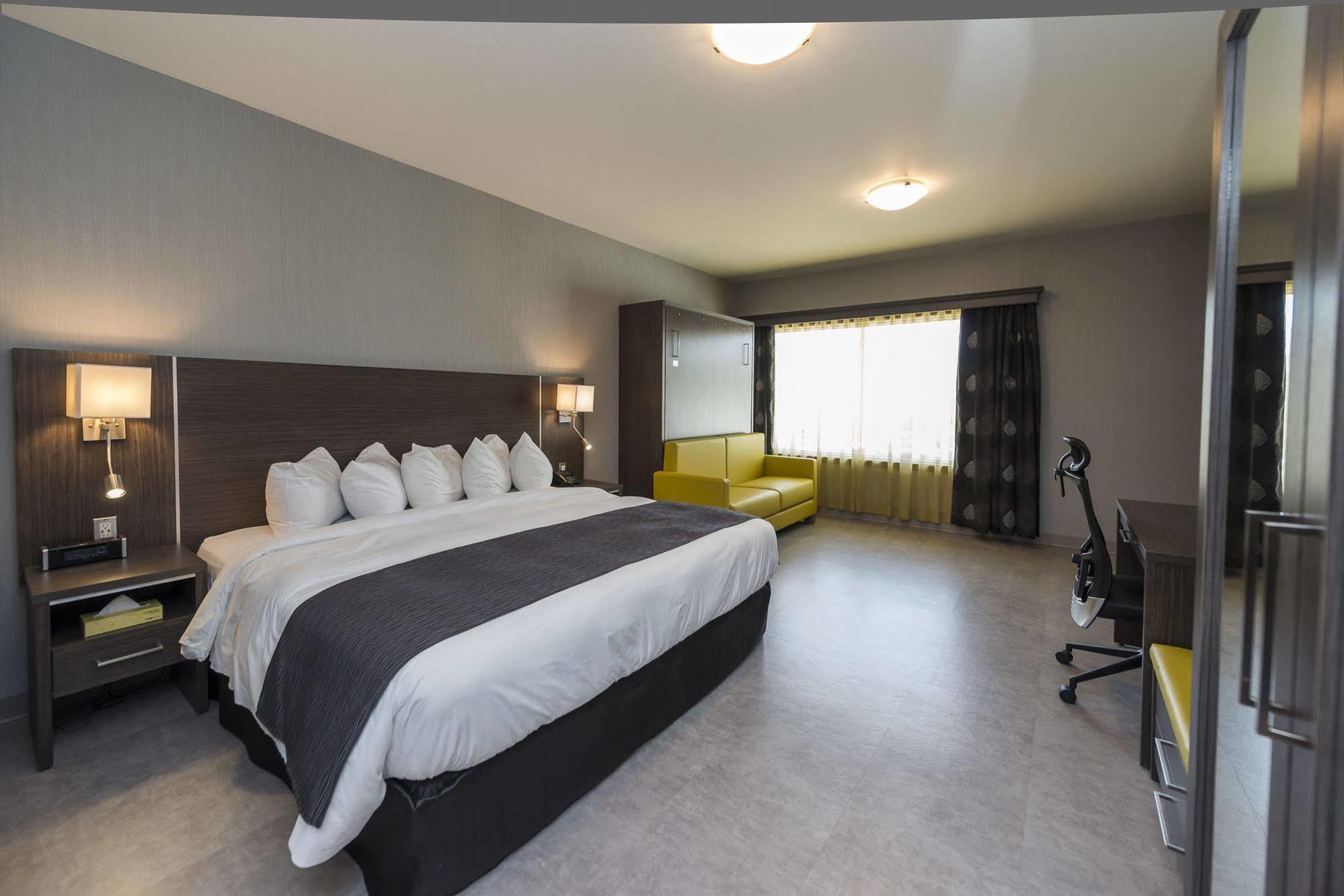 Hotel & Suites Le Dauphin Drummondville Buitenkant foto